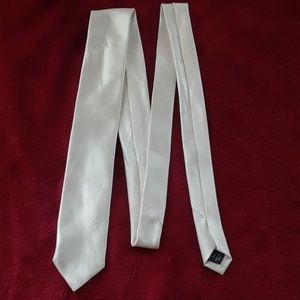 Pure White George Tie